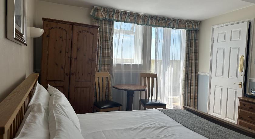 ヘイスティングス Lindum Hotel 3つ星 ホテル スイート