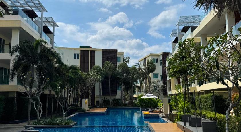 Image of Two-Bedroom Apartment with Private Pool 3