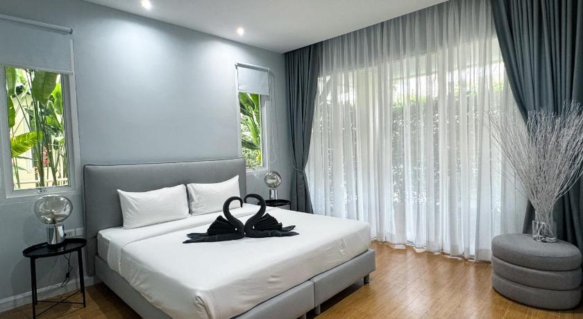 Image of Two-Bedroom Apartment with Pool View 0