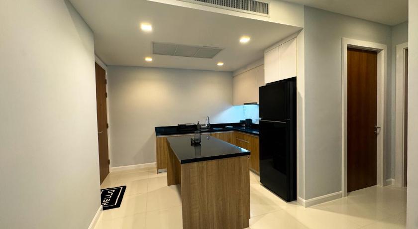 Image of Two-Bedroom Apartment with Pool View 13