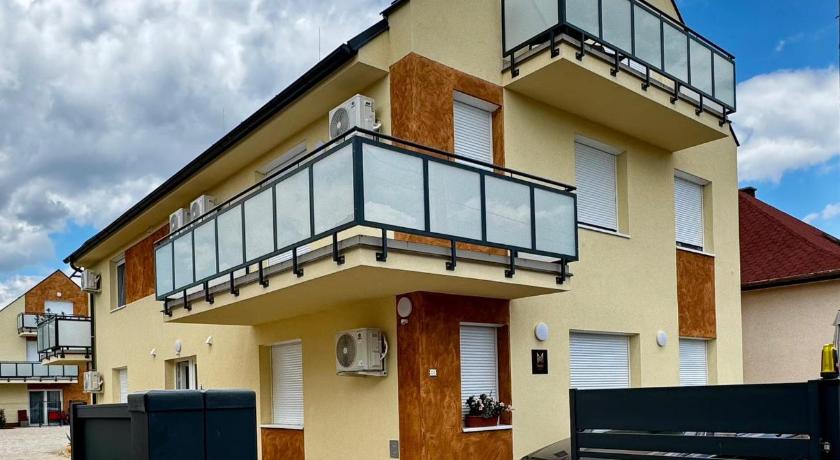 M21 Residence Sarvar