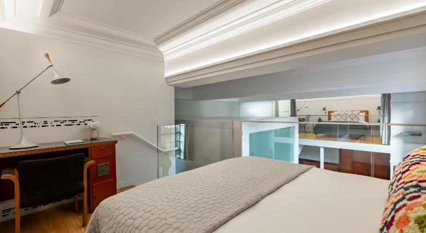 Image of 10 - Signature Two Bedroom Suite 7
