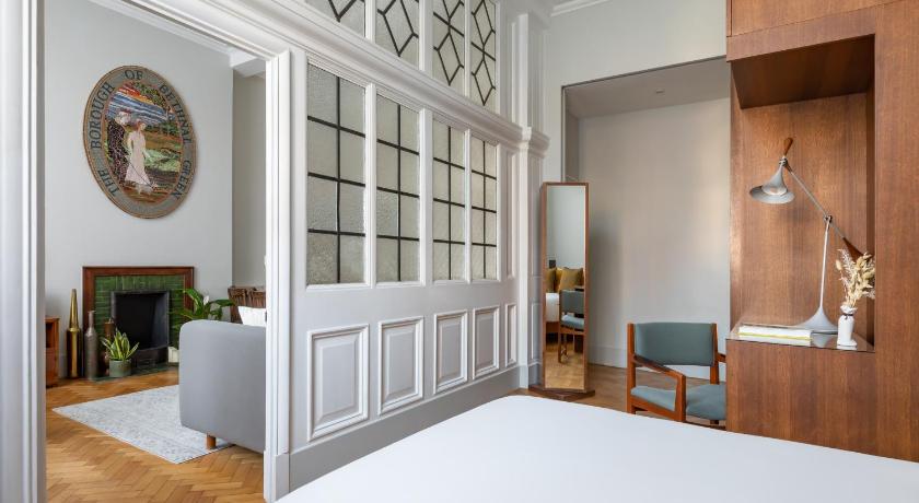 Image of 10 - Signature Two Bedroom Suite 3
