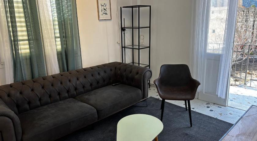 Cozy apt - self check in - downtown Haifa