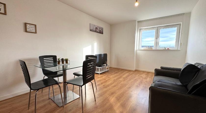 Joyful Group City Living 2- Bed Apartment near Piccadilly