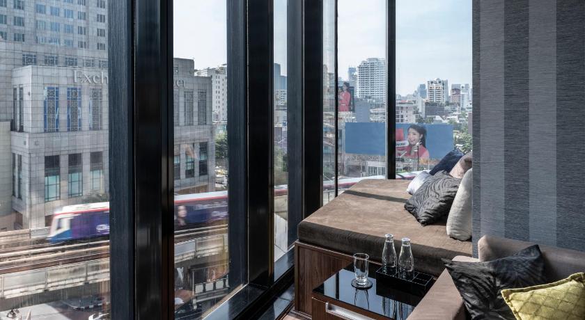 Image of Montraj Club Suite 16