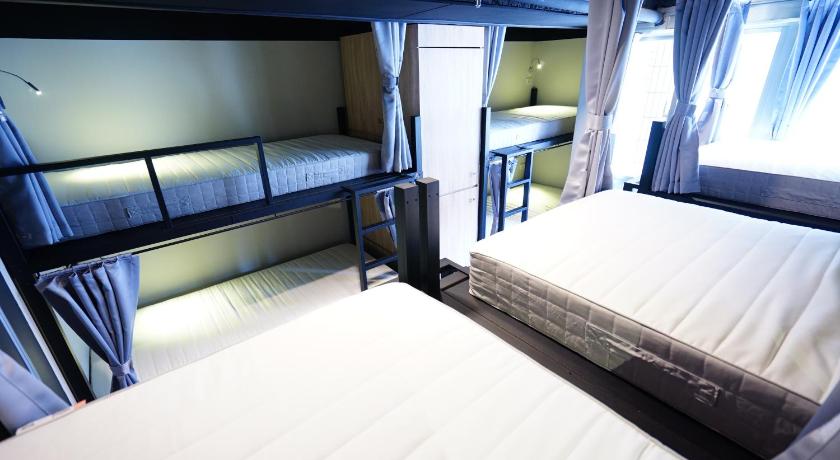 Image of Single Bed in Mixed Dormitory Room 1
