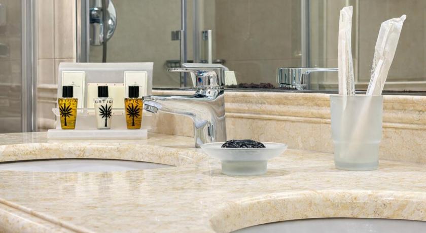 Image of Junior Suite with jacuzzi 15