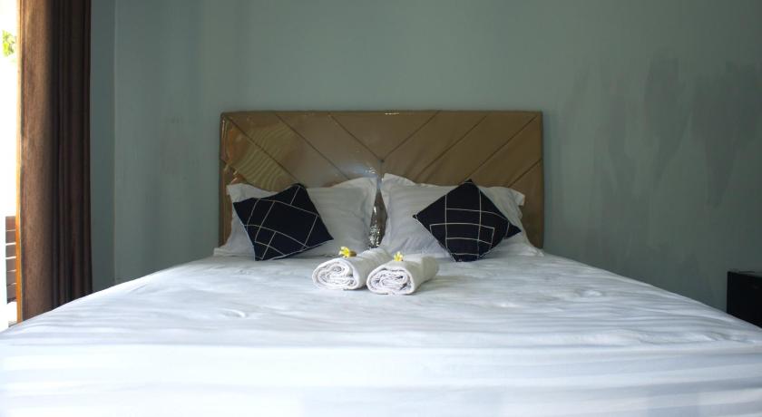 Image of Deluxe Double Room with Balcony 3