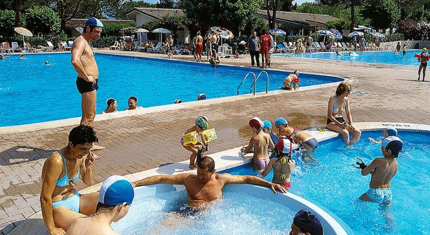 Happy Camp Mobile Homes in Camping Cisano San Vito photo