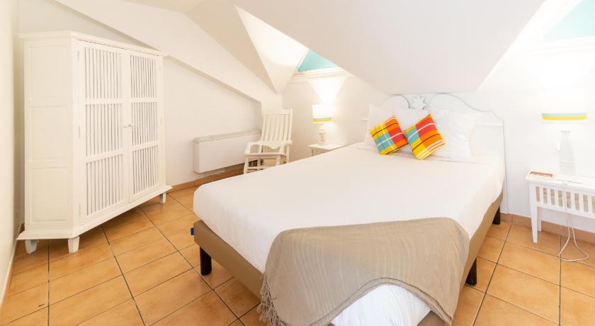 Image of Two-Bedroom Apartment with Air Conditioning and Terrace (6 People) - Sea View - Quartier Premium 3