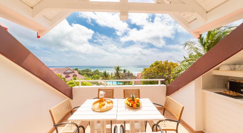 Image of Two-Bedroom Apartment with Air Conditioning and Terrace (6 People) - Sea View - Quartier Premium 5