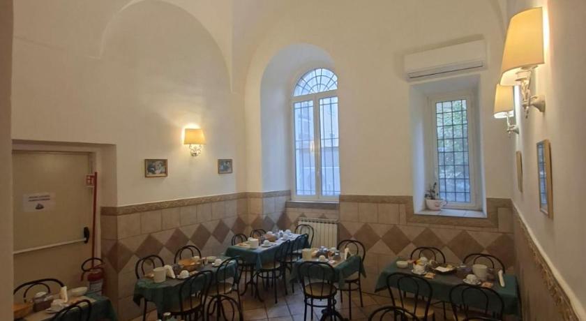 로마 Nives House Roma 2성급 호텔 외관