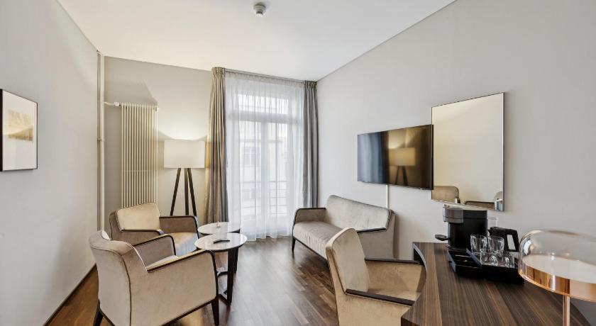 Image of Superior Suite 0