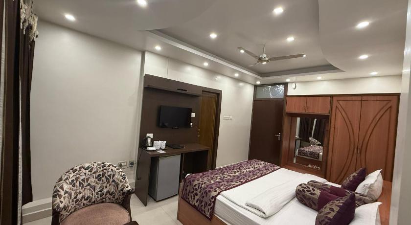 Hotel Valentines - image 9