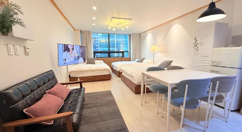 서울 Oasis Yeonam Stay Hongdae 4성급 게스트하우스 수영장