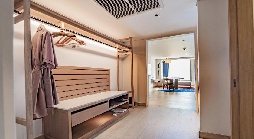 Image of Family Room 7