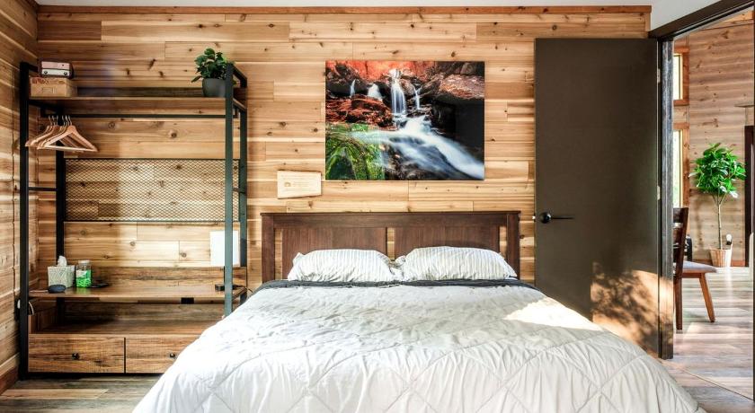 스탠리 (VA) Luxury Yurt Perfect for a Family Getaway Just Outside of Shenandoah National Park 4성급 숙소 수영장