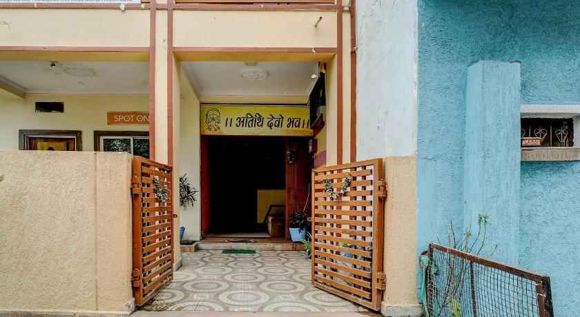 FabHotel Yash Stay Inn - image 15