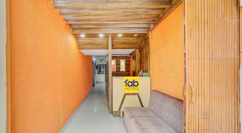 FabHotel Yash Stay Inn - image 3