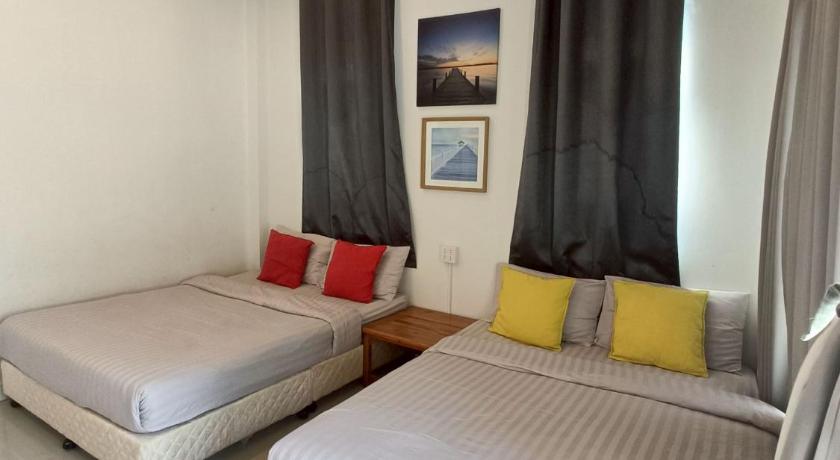 Image of Quadruple Room with Balcony 1
