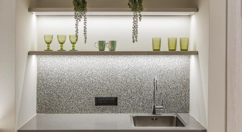 Image of Luxury One-Bedroom Suite 1