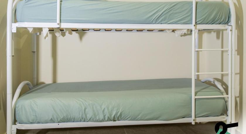 Image of Deluxe Quadruple Room 17