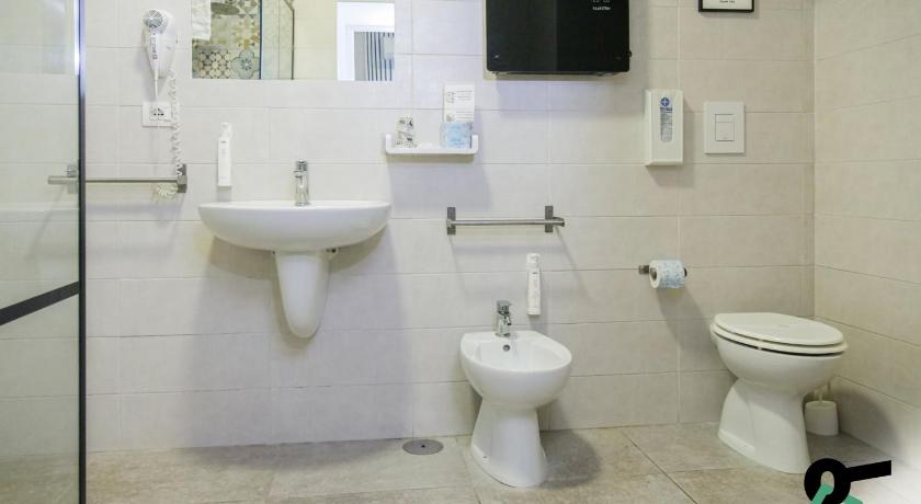 Image of Deluxe Quadruple Room 7
