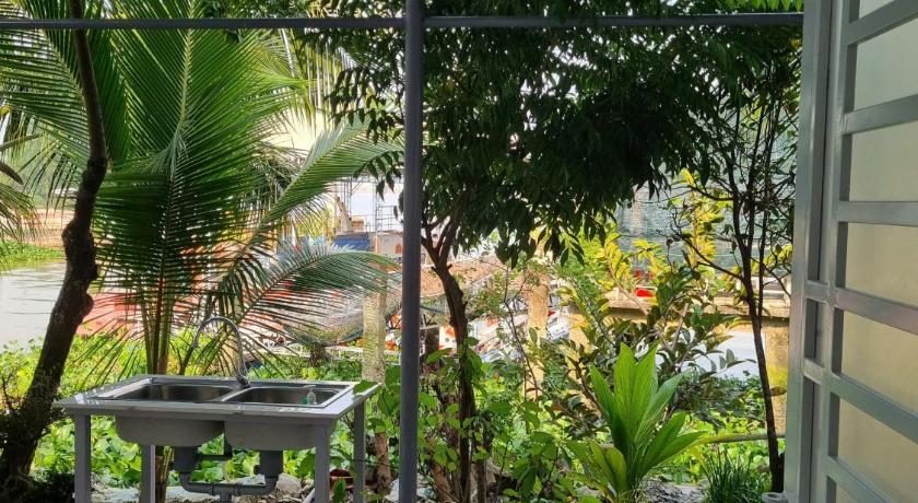 Tran Phu Riverside House - image 4