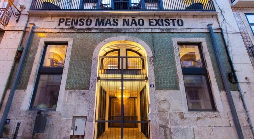 Old Stables Chiado Apartments