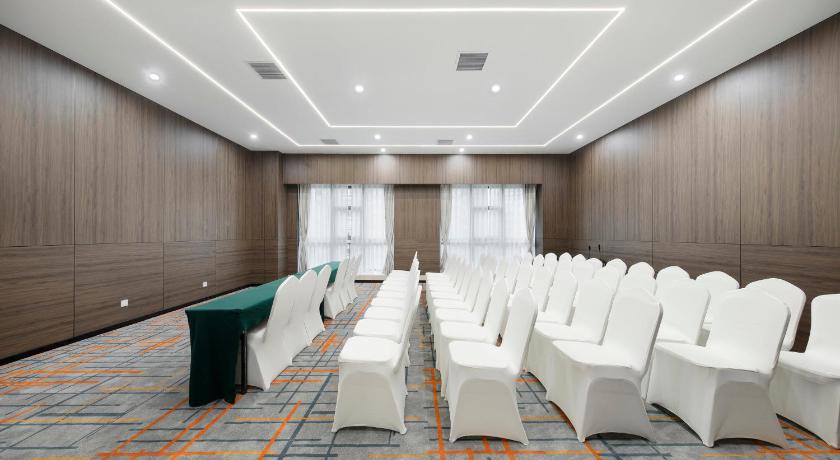 Holiday Inn Express Chongqing Guanyinqiao By IHG - image 29