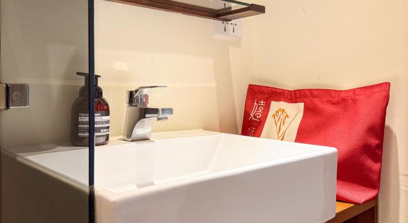 Image of Superior Room 16