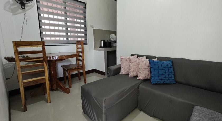 CristoRey Capas Tarlac GuestHaws R205