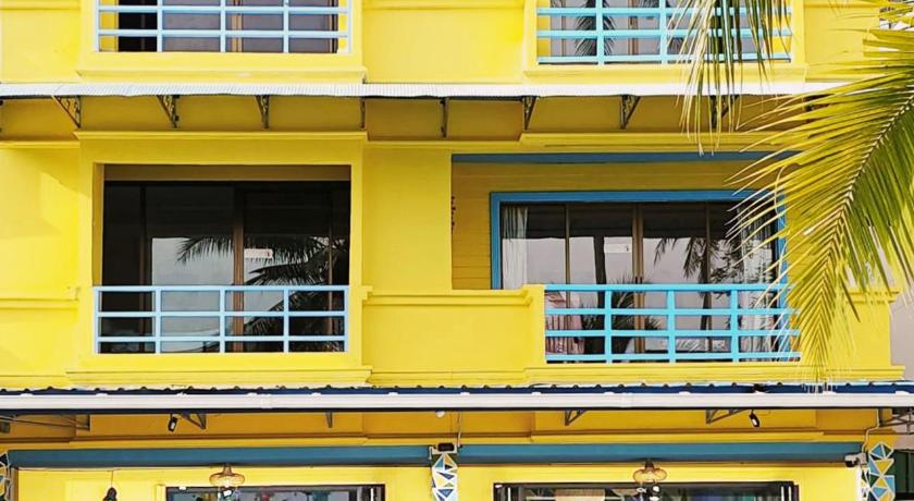 Lanta MP Place Hotel - image 11