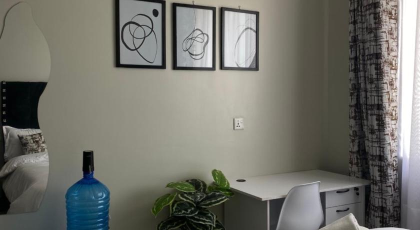 Candisi homes, studio 23 minutes to JKIA