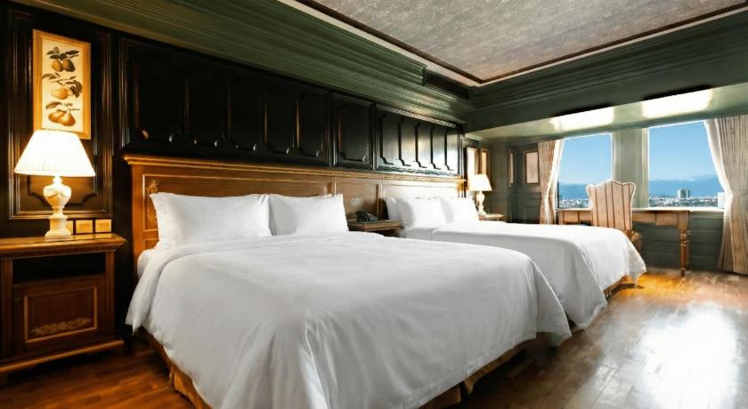 Shangrila Boutique Hotel - image 25