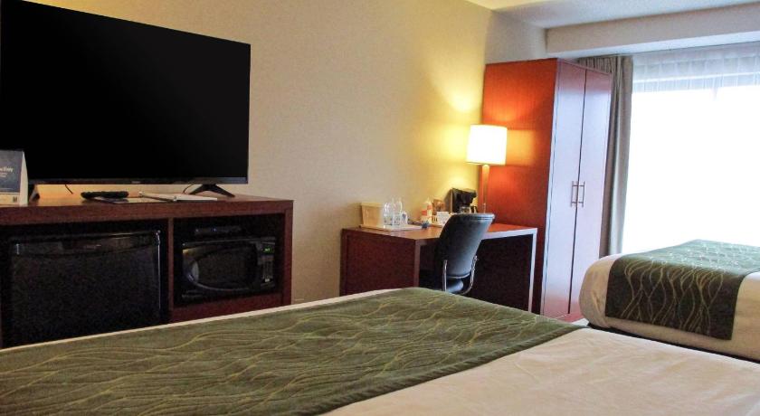 Image of 2 Queen Beds, Nonsmoking 6