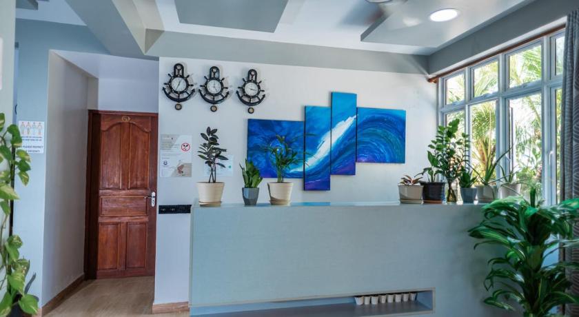 IRIS Beach Residence - image 14