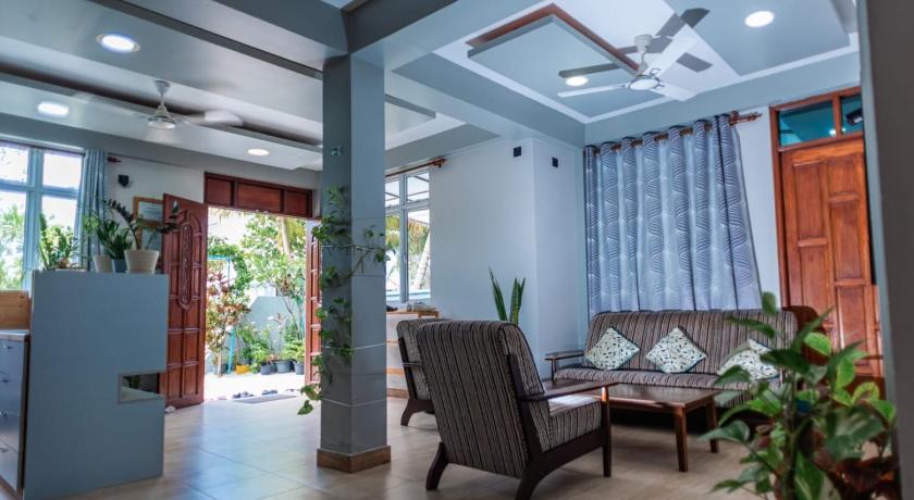 IRIS Beach Residence - image 7