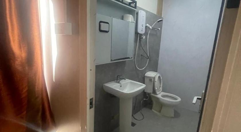 รูปของห้องมาตรฐาน สำหรับ 3 คน (Standard Triple Room) 11