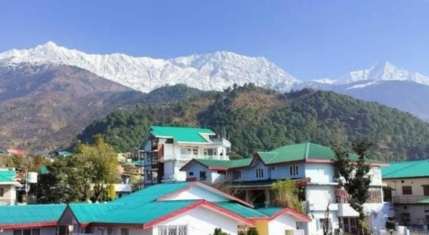 Hotel Country Heights - image 2