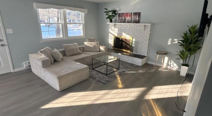 코람 (NY) Cozy 2BR Home, quiet Coram Neighbourhood 2성급 숙소 로비