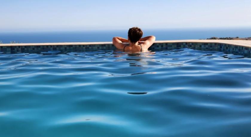 La Cabane Surf Lodge
