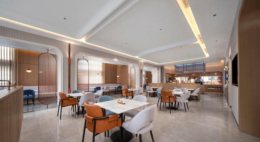 Holiday Inn Express Qingdao Downtown - image 11