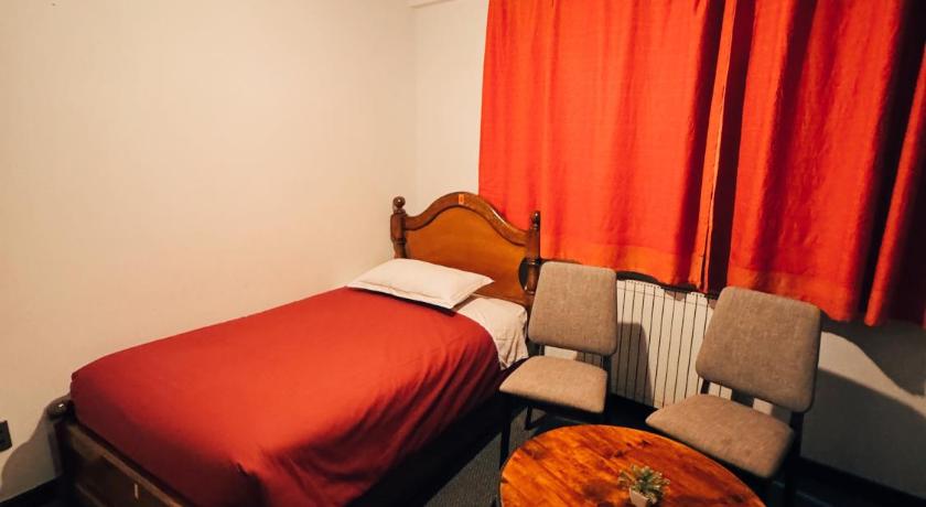 Image of Triple Room 12