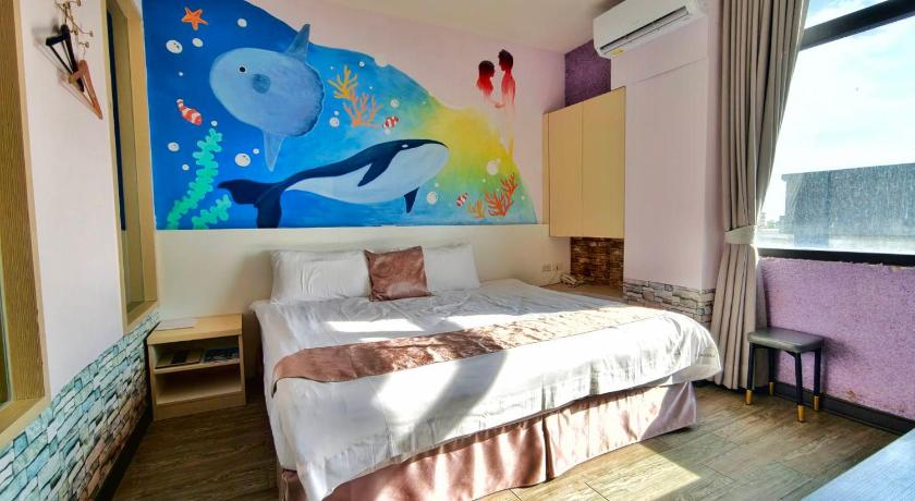 Image of Double or Twin Room with Bath 5