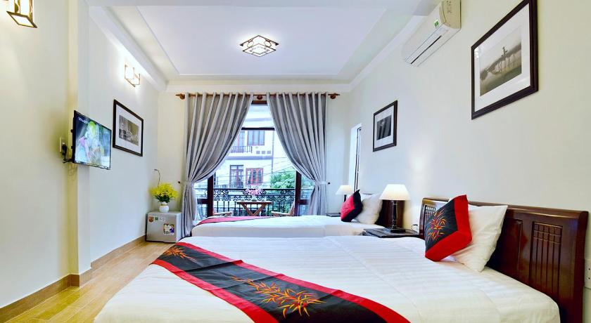 Image of Standard suite family balcony 0