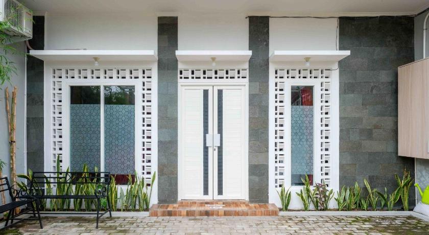Omah Ninten Syariah Laweyan RedPartner – Surakarta (Solo), SD
