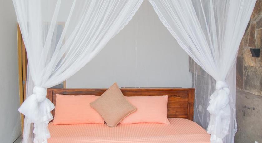 Image of King Room with Mountain View 0