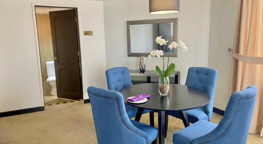 Image of Premier Executive Suite 3